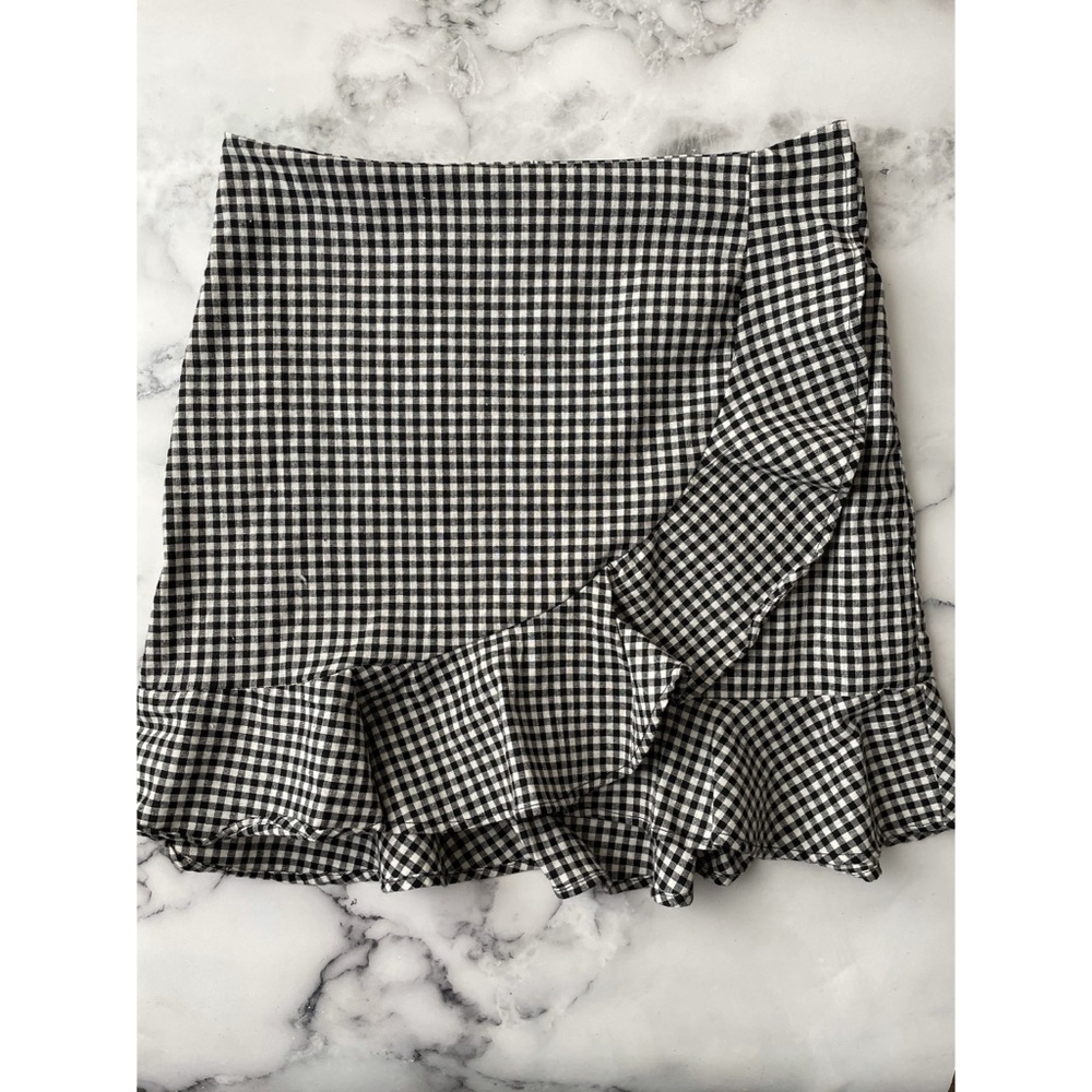 Black and white gingham skirt